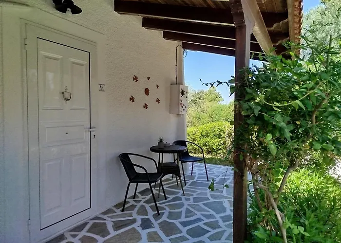 Votsalo Summer House By The Beach