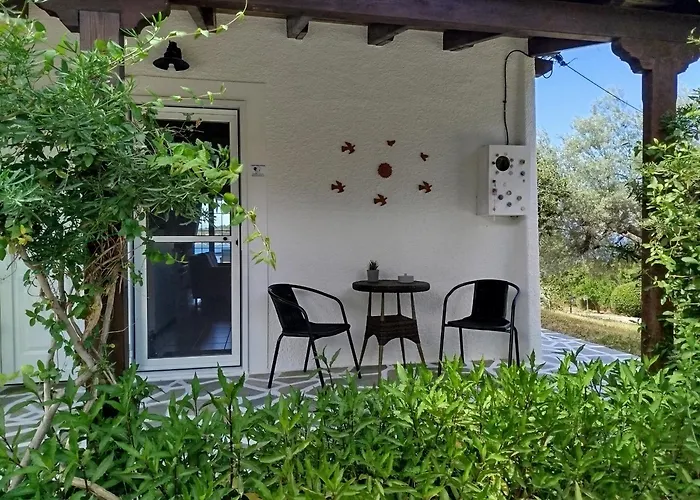 Votsalo Summer House By The Beach